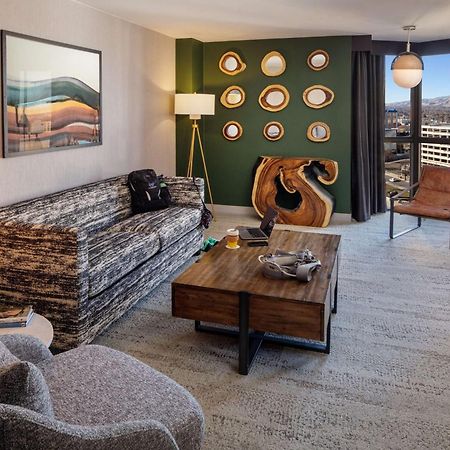 Whitney Peak Hotel Reno, Tapestry Collection By Hilton Exterior photo