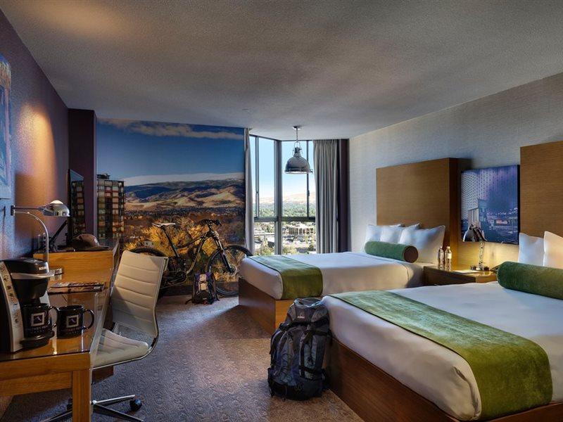 Whitney Peak Hotel Reno, Tapestry Collection By Hilton Exterior photo