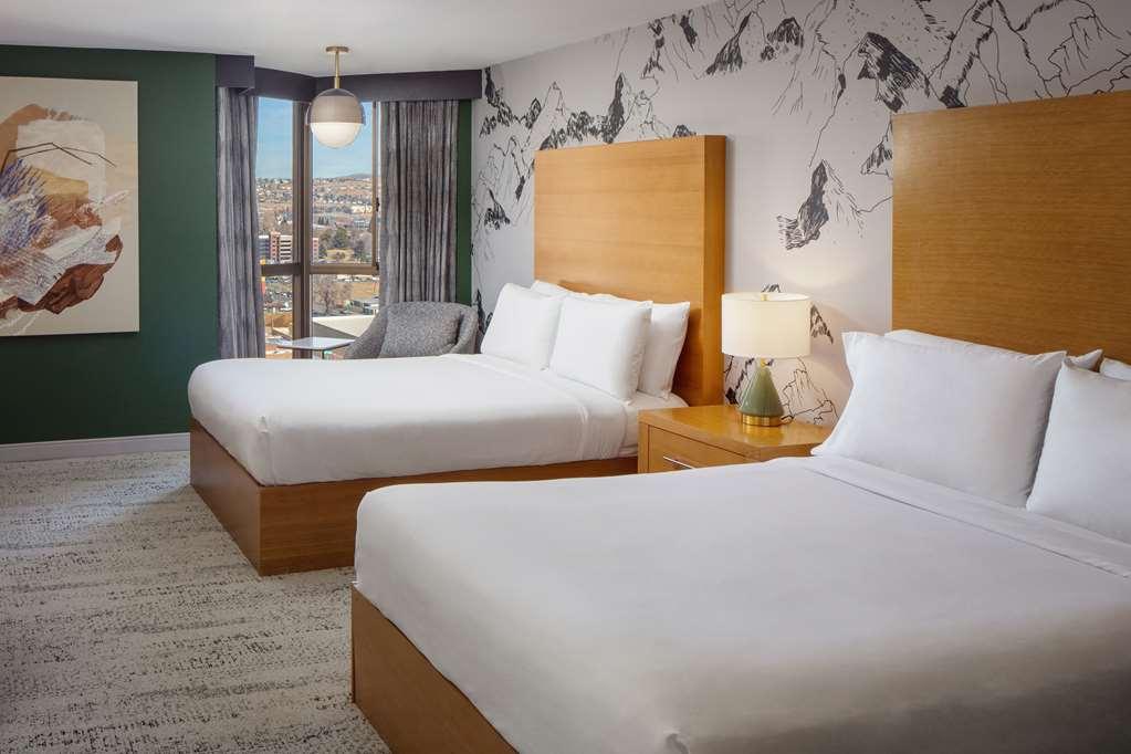 Whitney Peak Hotel Reno, Tapestry Collection By Hilton Room photo
