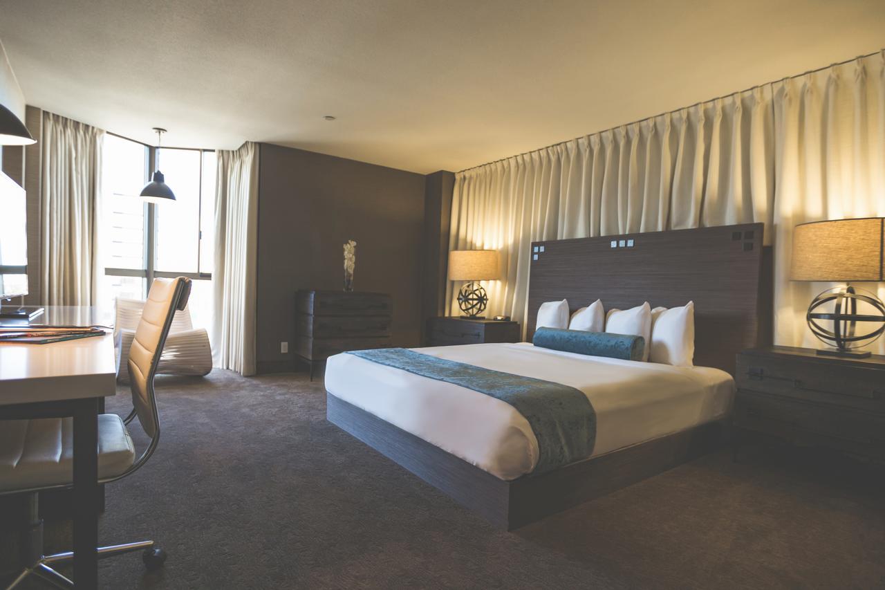 Whitney Peak Hotel Reno, Tapestry Collection By Hilton Exterior photo